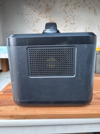 ポータブル電源　1500w最大3000w