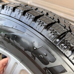 BLIZZAK VRX2 スタッドレスタイヤ　軽自動車用
の画像