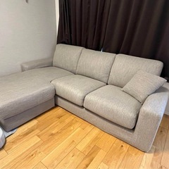 ニトリの布張りカウチソファ「NポケットA1N ロータイプ DR-BE」の画像