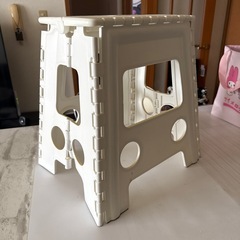 折りたたみ式踏み台 椅子の画像