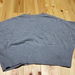 エイチアンドエム　H &M カーディガン　サイズM 身幅63、着丈46、袖丈50センチの画像