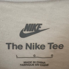 NIKE Tシャツの画像