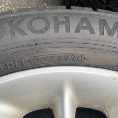 215/60R16 スタッドレス タイヤホイールセットの画像