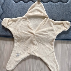 【美品】　星型おくるみ　ホワイトMの画像