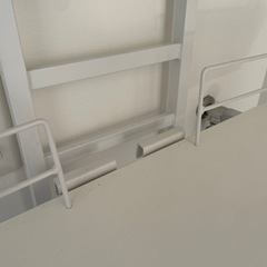 【前橋市直接引き取り限定】洗濯機上突っ張りラック　可動棚　ニトリ　IKEA 白　の画像