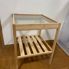 IKEAサイドテーブルの画像