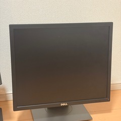 パソコンモニター、スピーカースタンド、モバイルバッテリーほか他の画像