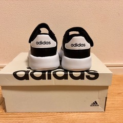 アディダス　ベビーシューズ
の画像