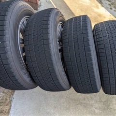 スノータイヤの画像