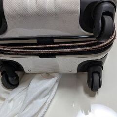 スーツケース機内持込みサイズの画像