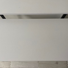 パソコンデスク、モニター台付きの画像