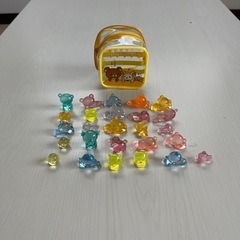 リラックマの小物とポーチの画像