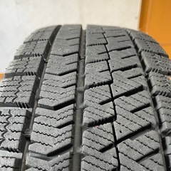 スタッドレスタイヤ 195/65R15　ブリヂストン　VRX2  の画像