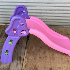 キッズすべり台 ピンクの画像