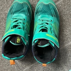 子供服120から130センチ　靴のセットの画像