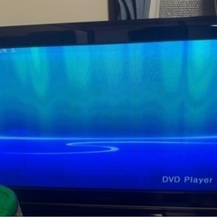 日立のテレビ（P42-HP02）とミニDVDオーディオシステム（X-SV5DV)の画像