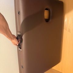 折り畳み　施術ベッド　高さ調整可の画像