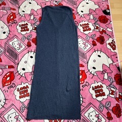 ロングニット袖無しカーディガンの画像