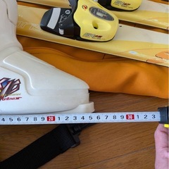 子供用スキーの画像