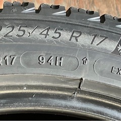15.中古スタッドレス4本　MICHELIN X-ICE3+ 2018年製　225/45R17の画像