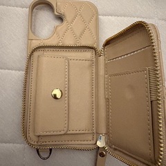 iPhone16カバーの画像