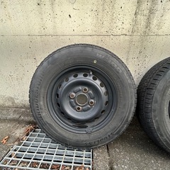 軽トラ　スタッドレスタイヤ　ハイゼットの画像