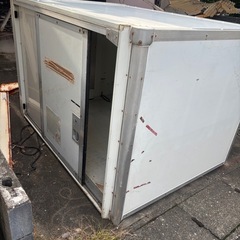 軽トラックコンテナの画像