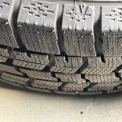 2023年製 スタッドレスタイヤ 185/65R15 グットイヤーアイスナビ7✖️4本(鉄ホイル付)の画像