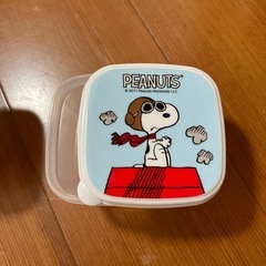 SNOOPYタッパーの画像