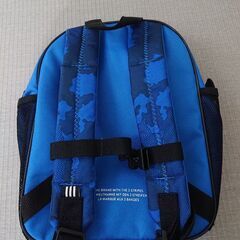 新品 adidasリュック 幼児の画像