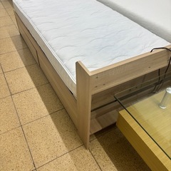 シングルベッド 引き出し付きの画像