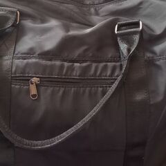 シンプルボストンバッグの画像