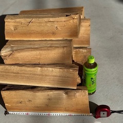 アカシア　　薪太割り　20kgの画像