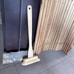 木製マット、ブラシ、玄関どあすとっぱードアストッパーの画像