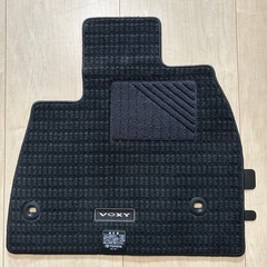 美品　ヴォクシー90系　純正フロアマット　デラックスの画像