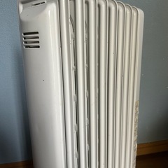 【デロンギ】オイルヒーター h350812tncの画像