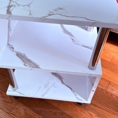 
サイドテーブルの画像