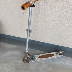 子供用の一輪車とキックスケーター(近所まで引き取り可能な方のみ）の画像