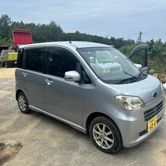 スバルLUCRAの画像