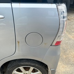 スバルLUCRAの画像