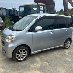 スバルLUCRAの画像