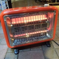 東芝 昭和レトロ 電気温風ストーブ サンスマイル SF-837T レッド ヒーター 暖房器具 インテリア オブジェ 外箱あり 動作品 札幌市 新道東店の画像