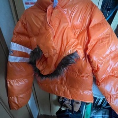 軽くて暖かいジャンパー　新品の画像