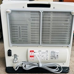 ガスファンヒーター ホワイト デジタル表示新品未使用の画像