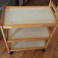 キッチンワゴン、５８x３４x７２、中古、キャスター付きの画像