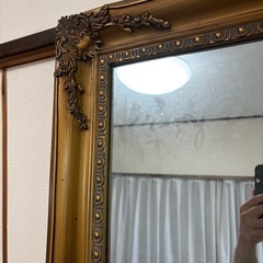 装飾的なミラーの画像