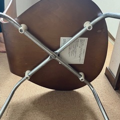 スタッキングチェア2脚　ネジ1箇所なしの画像