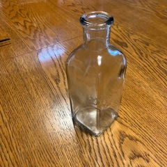 バラでもok!  オリーブオイルの空瓶３本
の画像