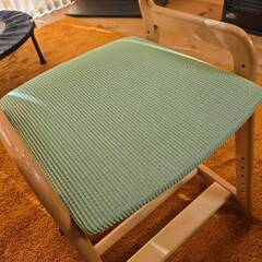 【美品】キッズチェア 高さ調節 ランドセル収納 足置き有り 学習チェアの画像