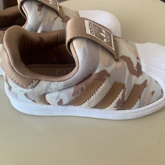 adidas 13cmの画像